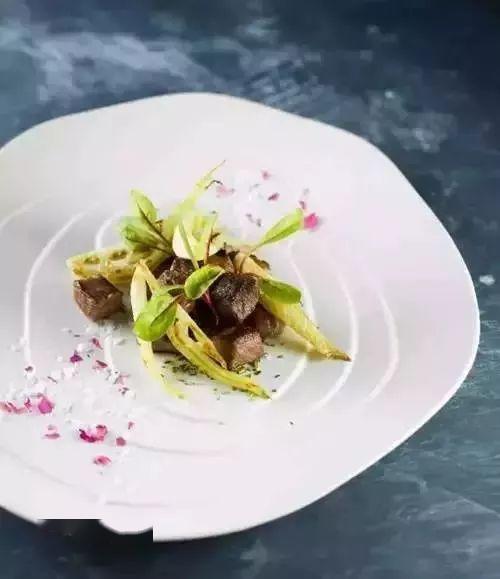 让中餐从低端走向高端的经典之作大董意境菜赏析