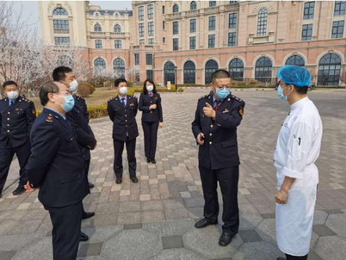 大连金普新区市场监管局为援鄂英雄归来提供安全保障
