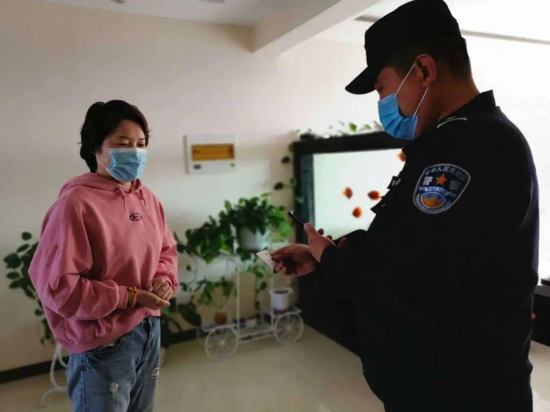 流动人口复工_复工复产图片(2)