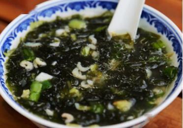 经常吃高脂肪食物，会加速血管老化，营养师推荐吃三种食物抗衰老