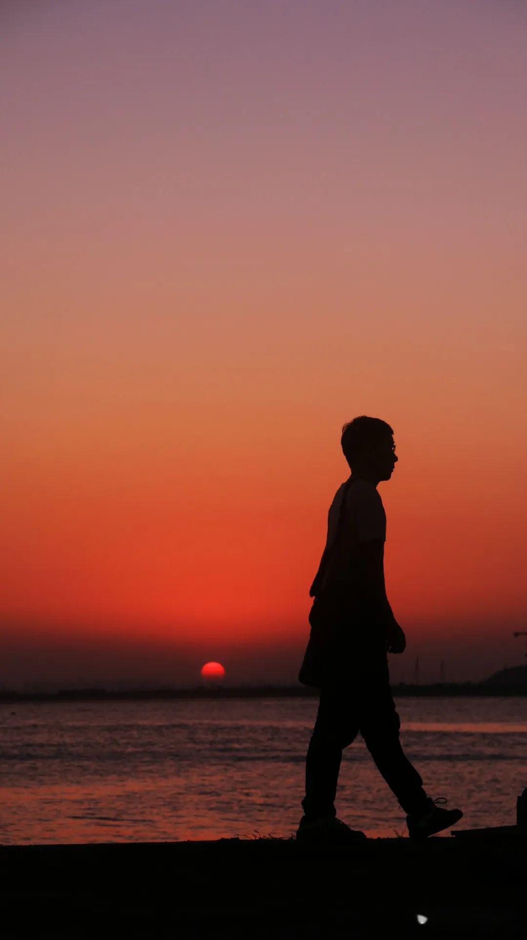 珍惜每一次看夕阳的时光,珍惜那一位陪你看夕阳的有心人