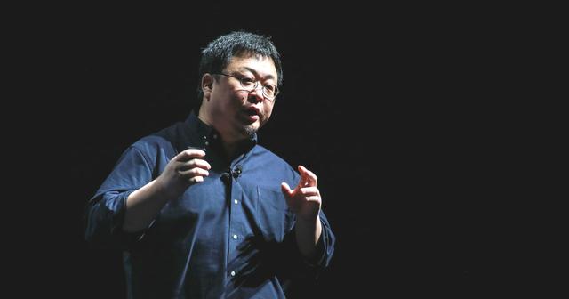 "想听相声的可以出去了,我们是来卖货的"老罗,回来了.