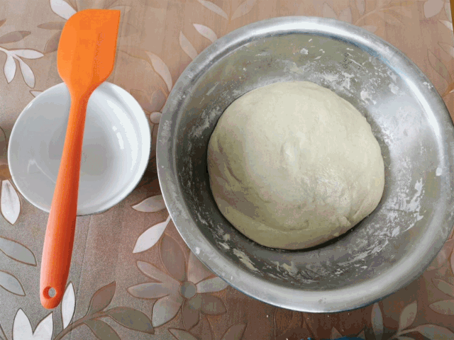 凉皮这些网红自制美食都过气了一起来试试自制油条吧外脆里酥,油而不