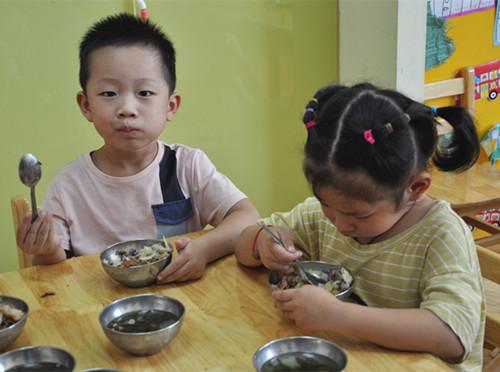 [孩子]准是家长在“拔高期”，没有做到4点，非常关键个矮的孩子