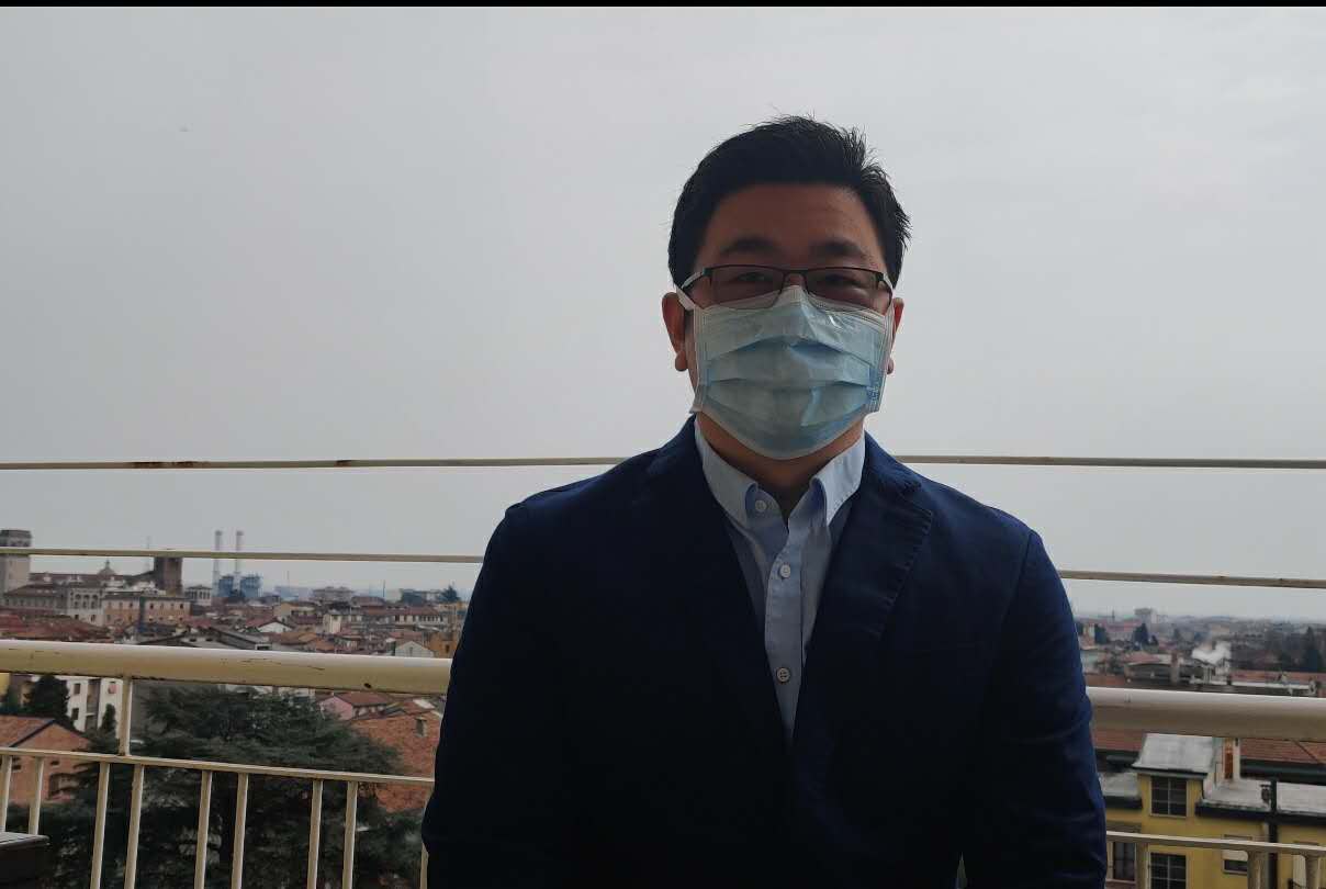 意大利华人口罩_意大利戴口罩图片(2)