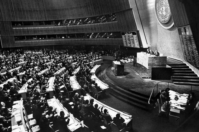 “两阿提案”与恢复中国在联合国的合法席位