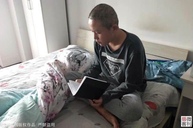 「黄振林」不让妈妈伤心13岁白血病少年腰穿剧疼不落泪：我要忍着不哭