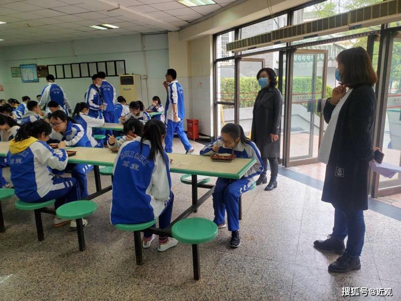 「文庙」欢迎归来！成都石室中学文庙校区高三年级学生返校！石室人
