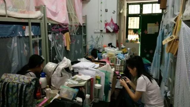 『对比』全国大学最差宿舍和最好宿舍对比!人与人的差距怎么就这么大呢?