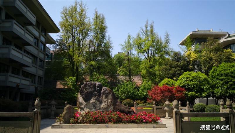 「文庙」欢迎归来！成都石室中学文庙校区高三年级学生返校！石室人
