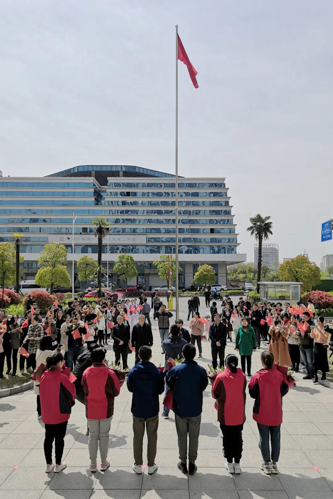 阳阳市人口_尤果网女帝阳阳图片(2)