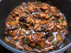 原创家常鸡肉菜谱家常版黄焖鸡做法鸡肉鲜嫩味道浓郁吃不够