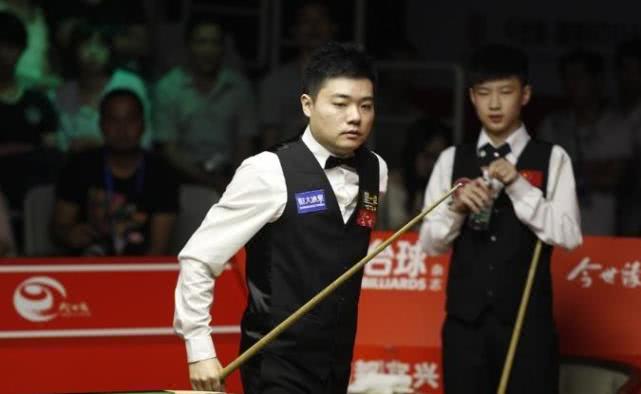 赵心童▲4-0横扫2大世锦赛冠军，赵心童迎来23岁生日，中国帅哥6-3胜丁俊晖