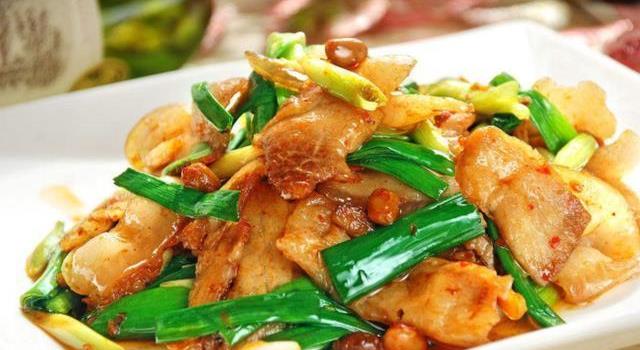 回锅肉加酱油吗 ff7b88a842304d01a15bc70eca00b48e.jpeg