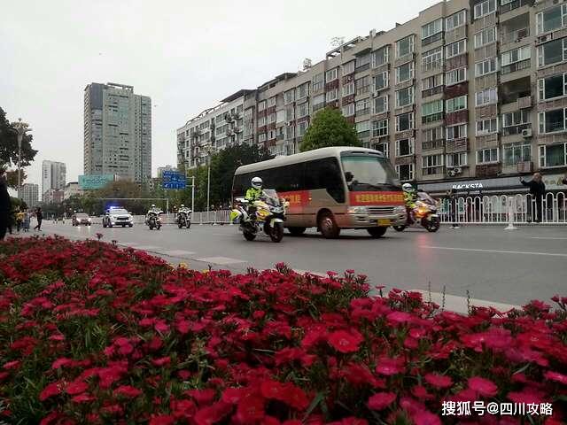 广安2人口_广安户型图4室一厅2卫(2)