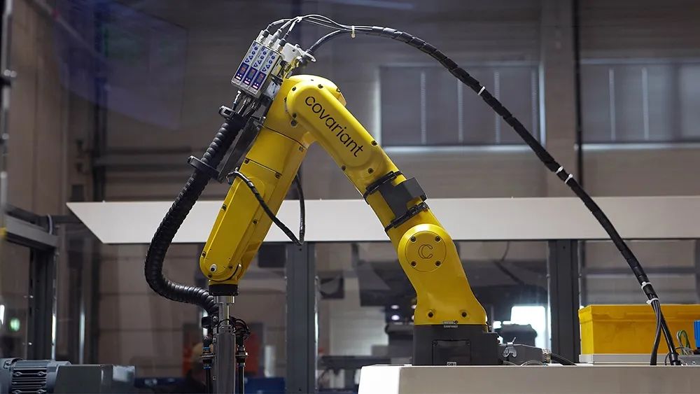 消息资讯|人工智能公司“Covariant”视觉形象设计