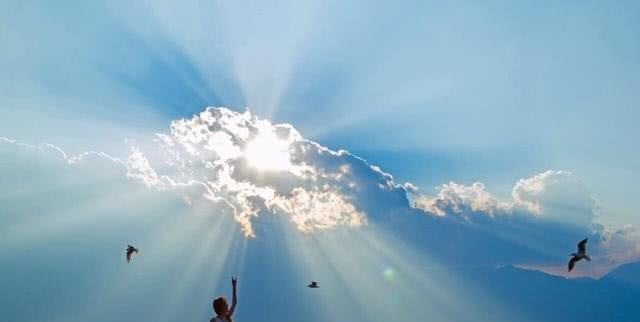 怎样让自己变得积极向上 8fda12939eab4269b5ebe1f66654bbaf.jpeg