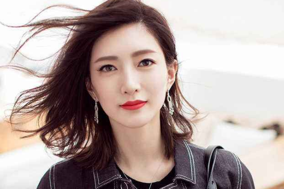 有魅力的女性图片 900fbf24e5e14fd5b60c465421ce378c.png