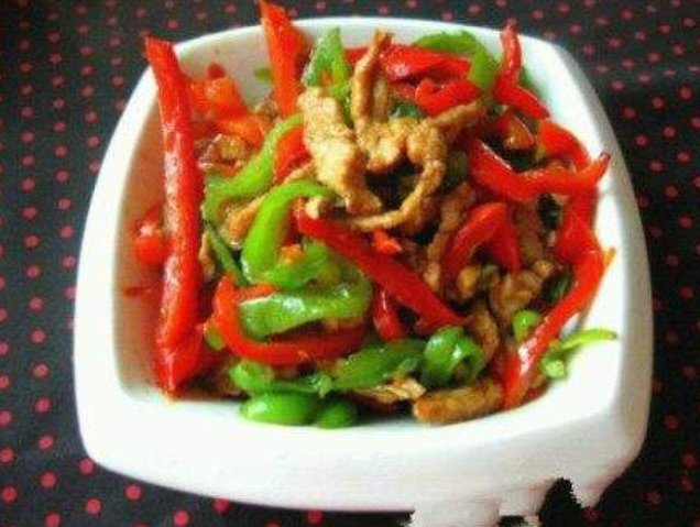 『大碗』让孩子多吃两大碗，发育也更快孩子不爱吃饭还挑食？试试此菜