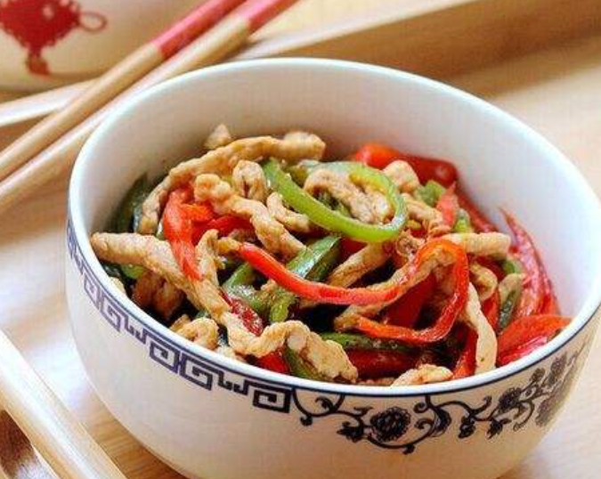 『大碗』让孩子多吃两大碗，发育也更快孩子不爱吃饭还挑食？试试此菜