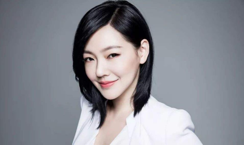 文静主持人经典视频 b559ae2b67194a808017ce0f75d2aa1d.jpeg