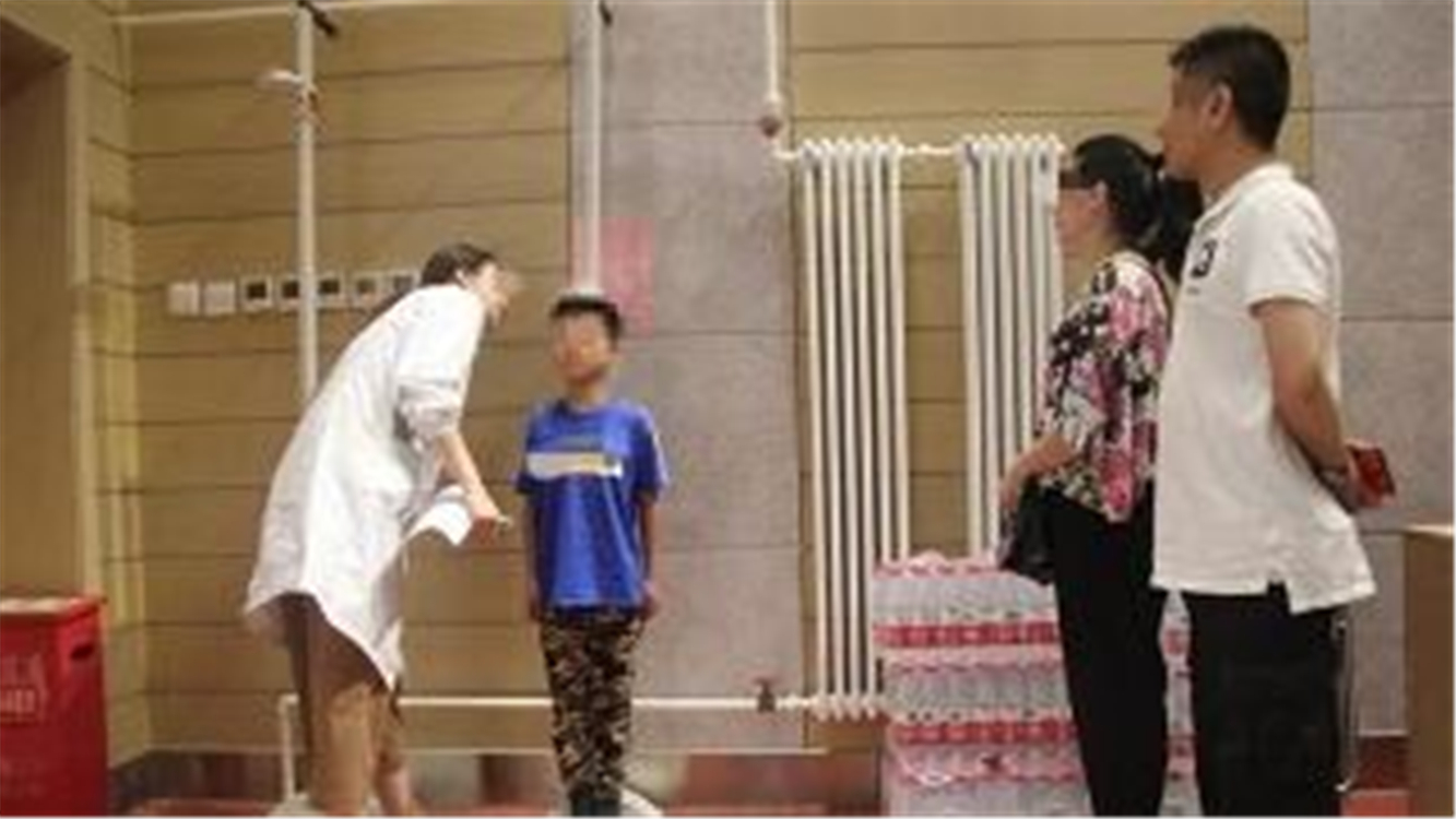 #影响#对发育影响很大，身高或矮10厘米医生：孩子起床别早于这个时间