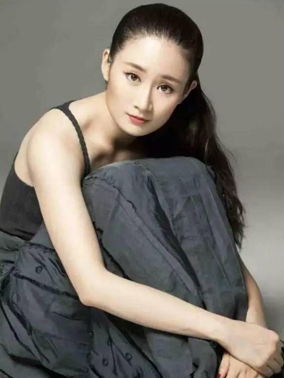 国家一级演员"王小蒙",离开赵本山10年,35岁成舞蹈家享誉世界