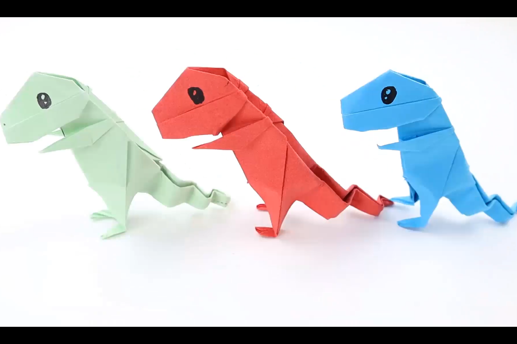 男孩最爱的折纸教程:5分钟教你用彩纸折出男孩最爱的恐龙折纸