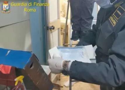 没收华人口罩_戴口罩的卡通图片