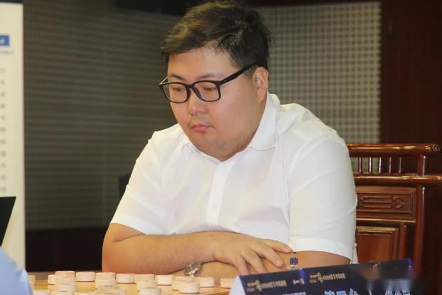 京冀联申鹏回归,陆伟韬出走杭州,或为双方的一个议价交易,达到某种