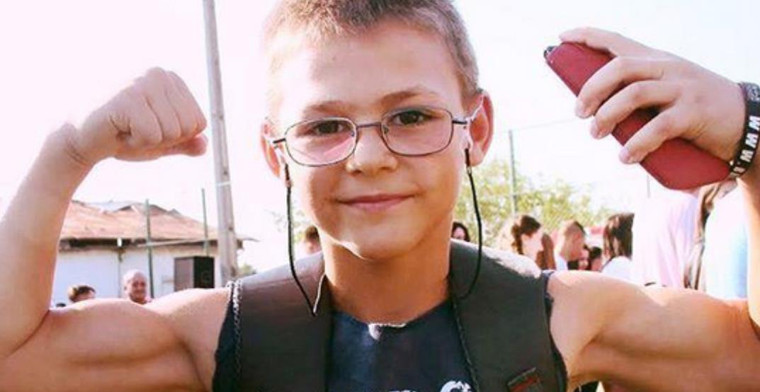 giuliano stroe是来自罗马尼亚的肌肉小孩,出生于2004年6月,是体操