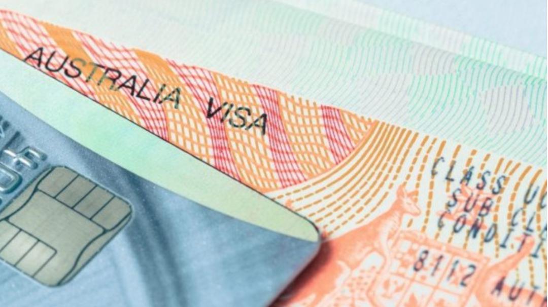 217万人受益！澳洲临时签证持有人可提前申领退休金，部分留学生打工限制放宽...