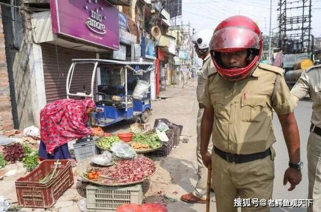 警察与人口比例标准_我国民族人口数量比例(2)