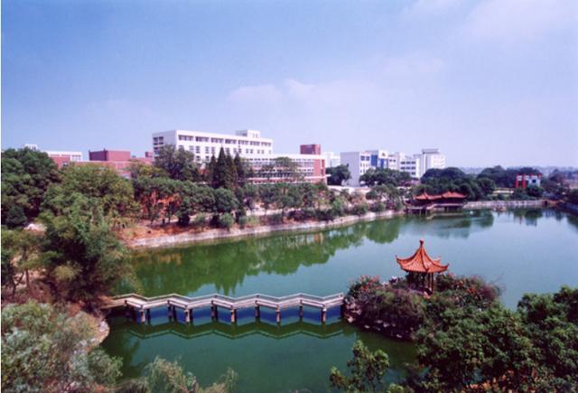 6 南昌师范学院 江西 高职(专科) 师范5 赣南师范大学科技学院 江西
