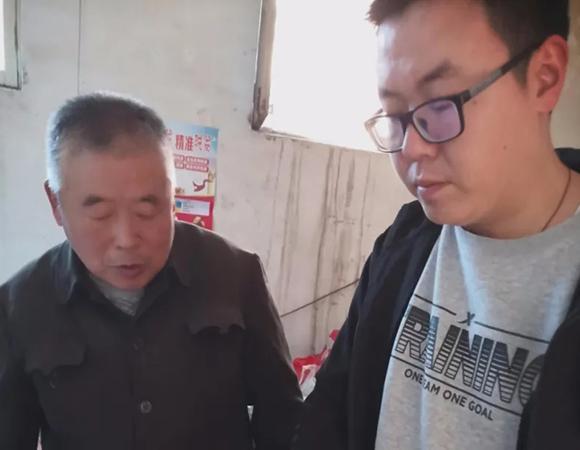 德州市陵城区徽王庄镇徽王管区书记李洪明倒在了防控一线,用汗水与