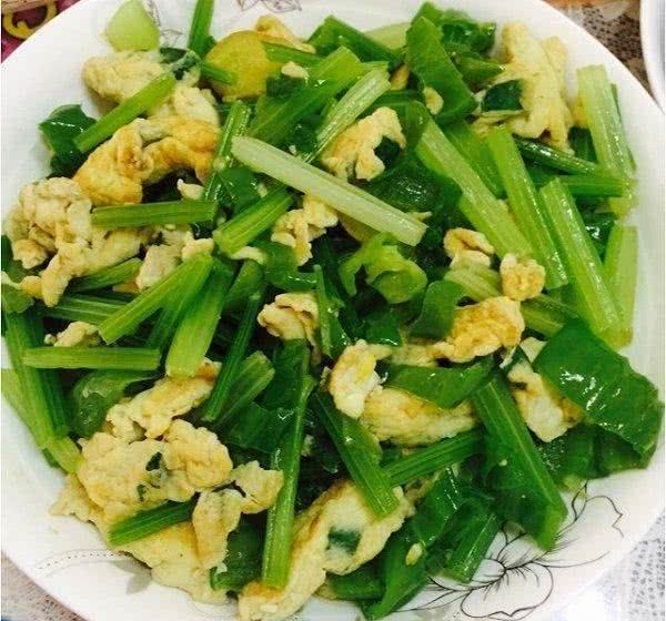 芹菜可以炒什么减肥 db1620924c944587b3e34a40c5ebf6b5.jpeg
