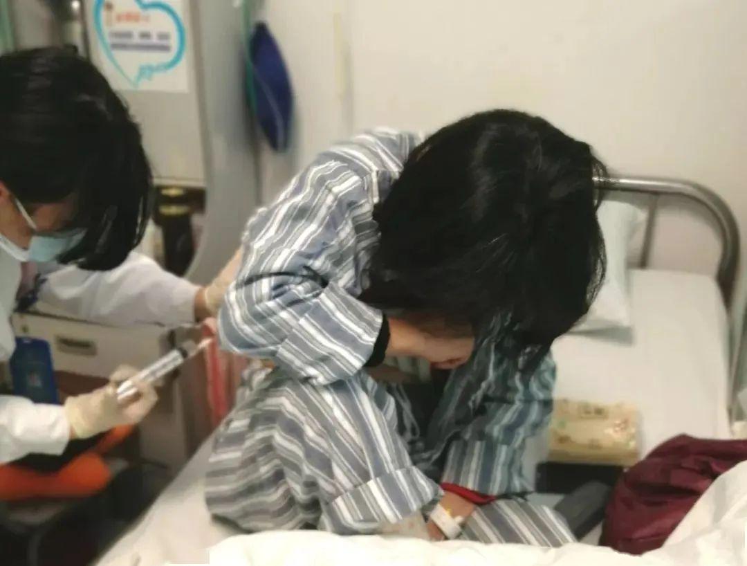 「小孩子」医生曝光罪魁祸首为所有人敲响警钟!8岁女孩肺癌晚期