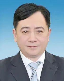 2018年夏,长春长生疫苗事件引起关注,时任长春刘长龙引咎