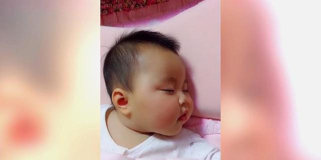 婴儿什么时候可以把舌头伸出来 022374c6a0ce4b3da693899140f7a003.jpeg