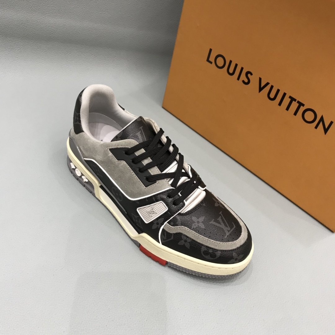 louis vuitton 路易威登2020新款男鞋 小编id:27137341