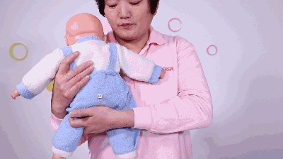 宝宝■快学学这6种 宝宝最喜欢的抱姿~正确抱娃是个技术活
