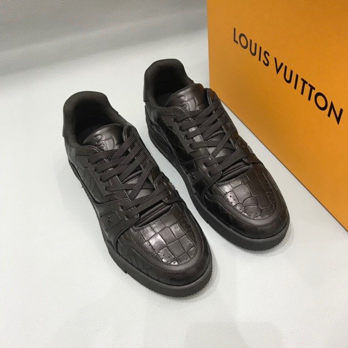 louis vuitton 路易威登2020新款男鞋 小编id:27137341