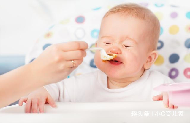 【孩子】再喂就是强塞，会损伤身体宝宝的这3个指标是在“暗示”已吃饱