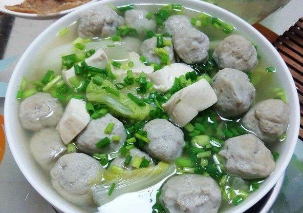 咋做鱼丸汤 6efd9ee6d41d48ba86503fe772d3dd3e.jpeg