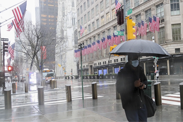 纽约“生死时速”：马云蔡崇信捐大量物资，包