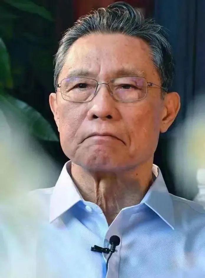 「武汉」高三学子的“复学第一课”！