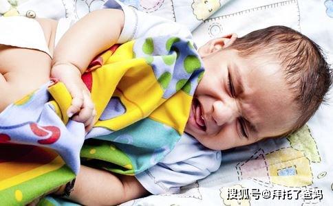 「新手」新手妈妈可别用错应对方法宝宝大便带血各有原因