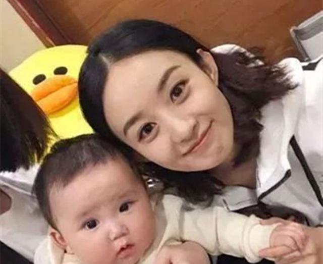 赵丽颖@遗传果然不说谎，是否整容很明显对比赵丽颖和angelbaby的宝宝