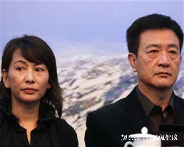 OB体育一个被小偷害惨的明星曾是80年代的全民男神并荣登世界名人榜(图8)