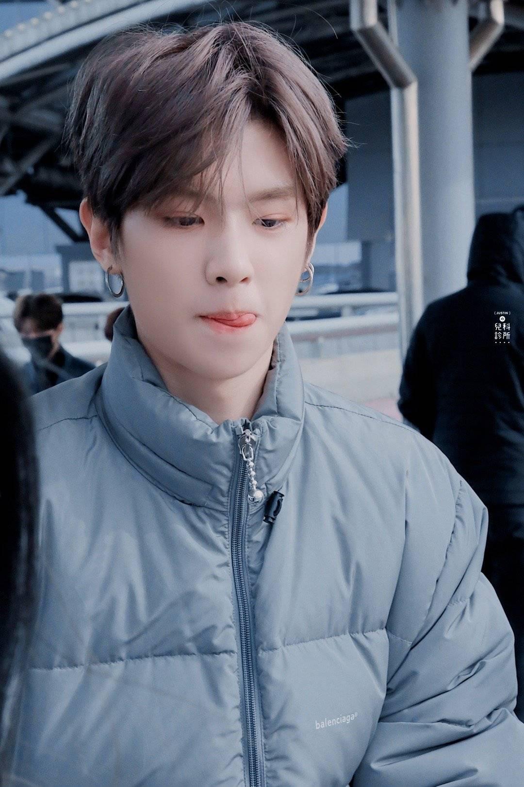 少年成长记录justin出道两周年快乐 黄明昊